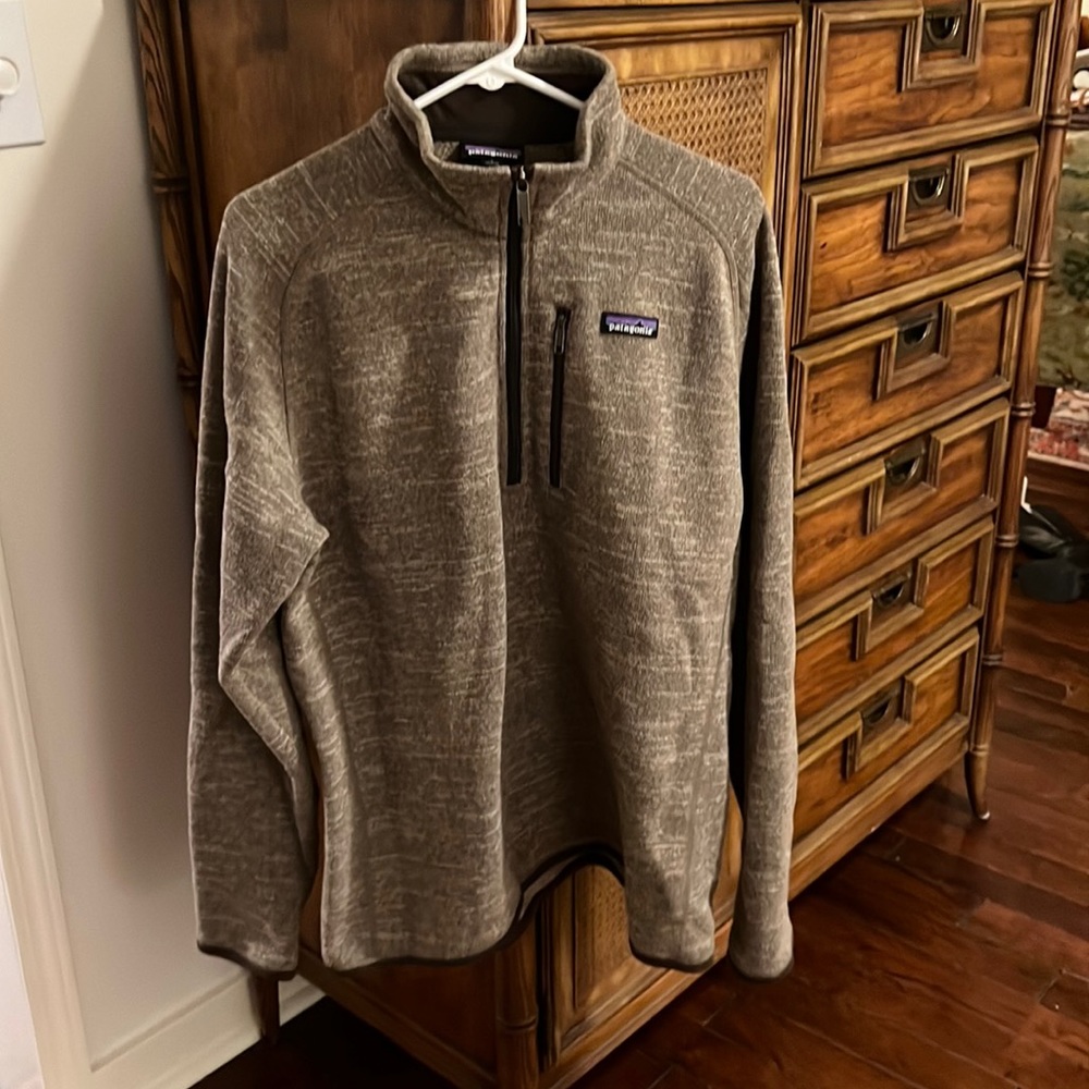 Large Patagonia Quarter Zip